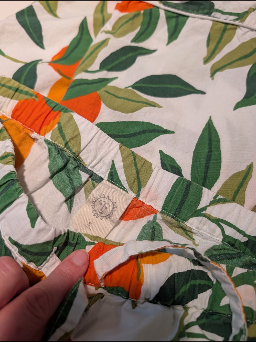 Printfresh Cropped White Pajama Pants with Orange and Green Citrus Print - Picture 2 of 3